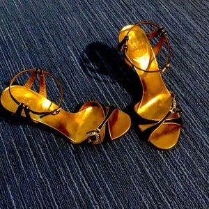 Gucci gold and black strappy samples, size 8.5